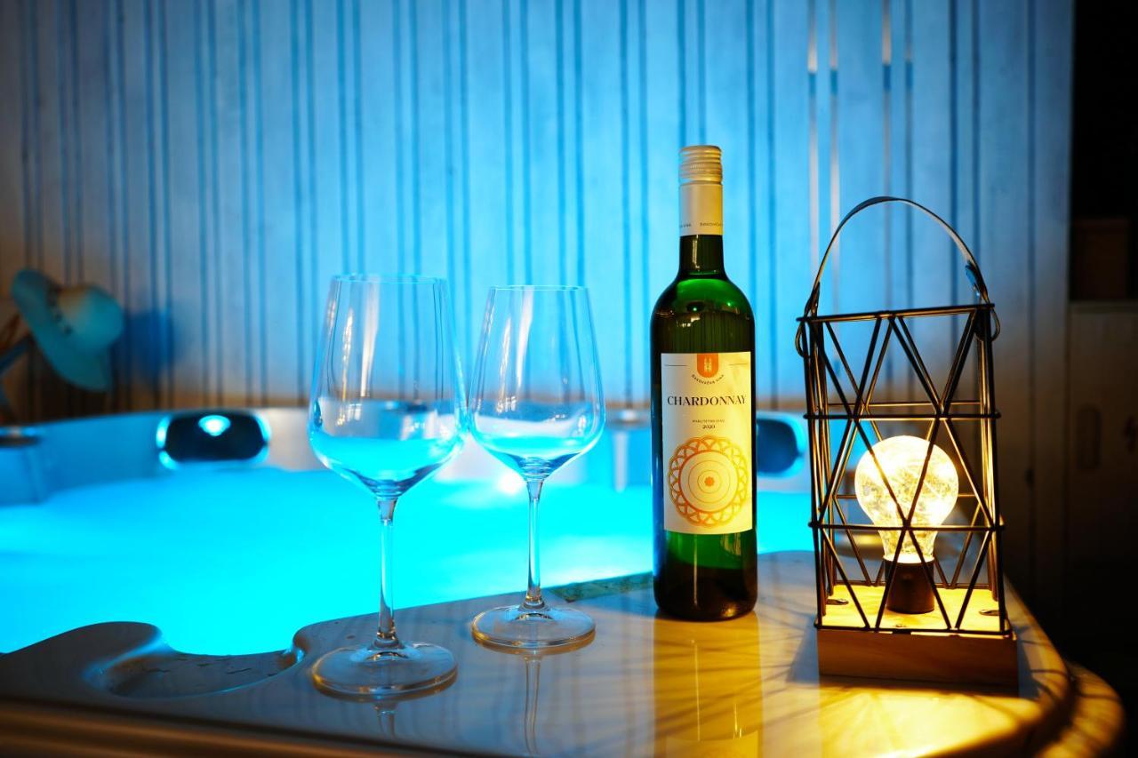 Boutique Style Eco-Beachhouse, Private Jacuzzi Привлака Экстерьер фото