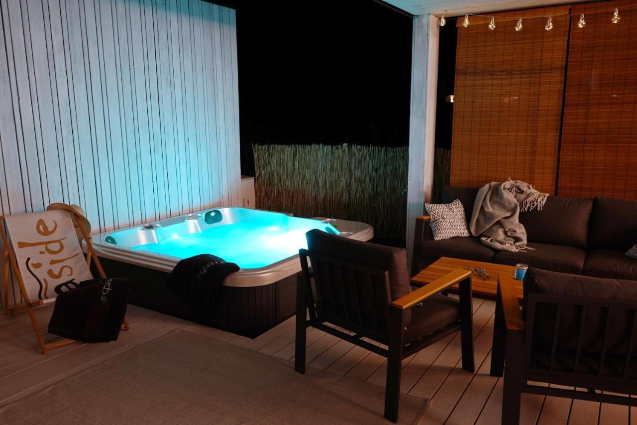 Boutique Style Eco-Beachhouse, Private Jacuzzi Привлака Экстерьер фото